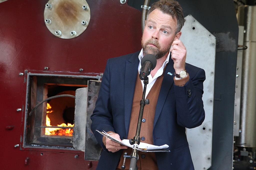 Arbeids- og sosialminister Torbjørn Røe Isaksen som åpnet anlegget. Foto: Green House AS